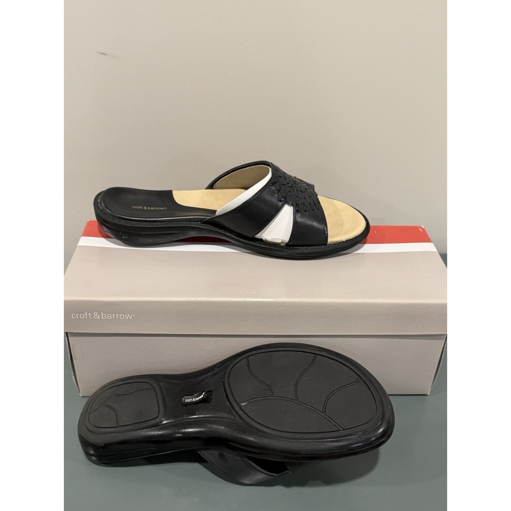 Croft and Barrow Navy Slip On Laser Cut Medallion Sandals Womens 8.5 Blue - Picture 2 of 5